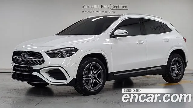 Фотография автомобиля — Mercedes-Benz GLA-Class H247