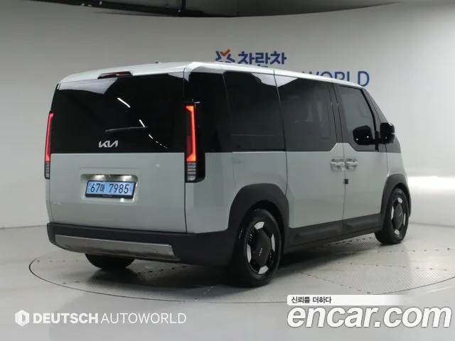Kia PV5 — Фото автомобиля 2