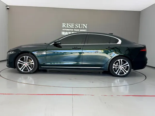 Jaguar XEL — Фото автомобиля 6