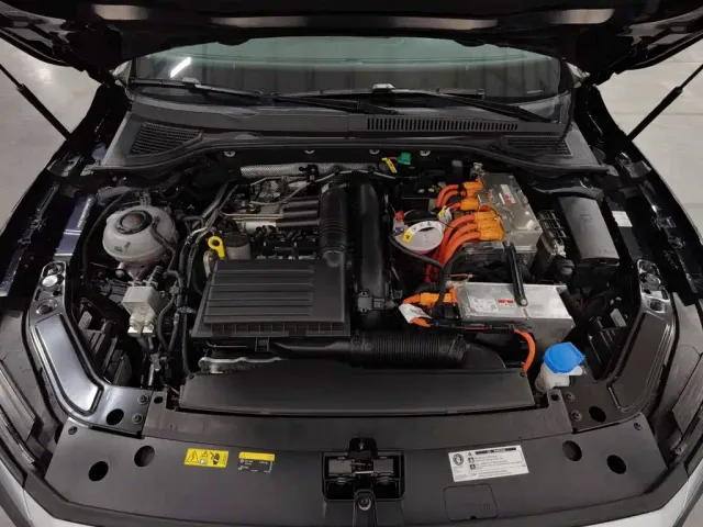 Volkswagen Passat — Фото автомобиля 6