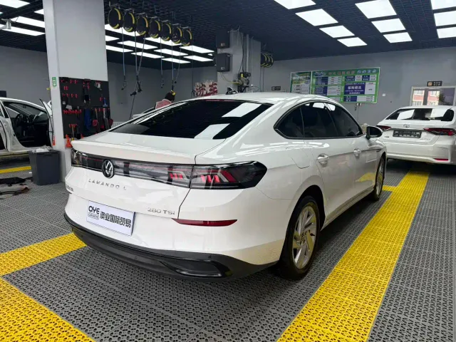 Volkswagen Lamando — Фото автомобиля 6