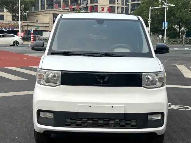Wuling Hongguang Mini EV — Фото автомобиля 2