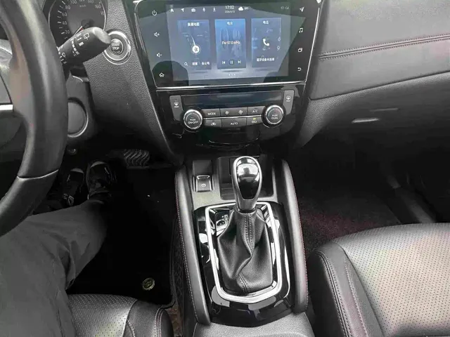 Nissan Qashqai — Фото автомобиля 11
