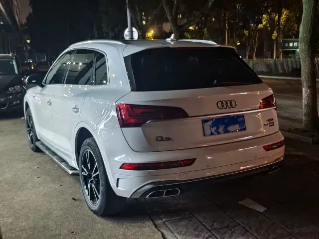 Audi Q5L — Фото автомобиля 3