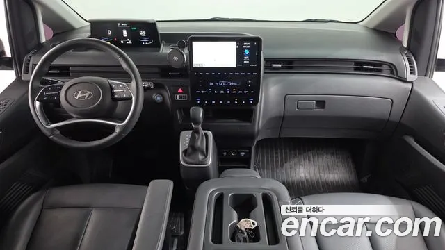 Hyundai Staria — Фото автомобиля 10