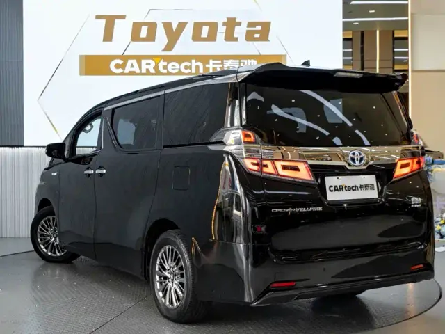 Toyota Vellfire — Фото автомобиля 6
