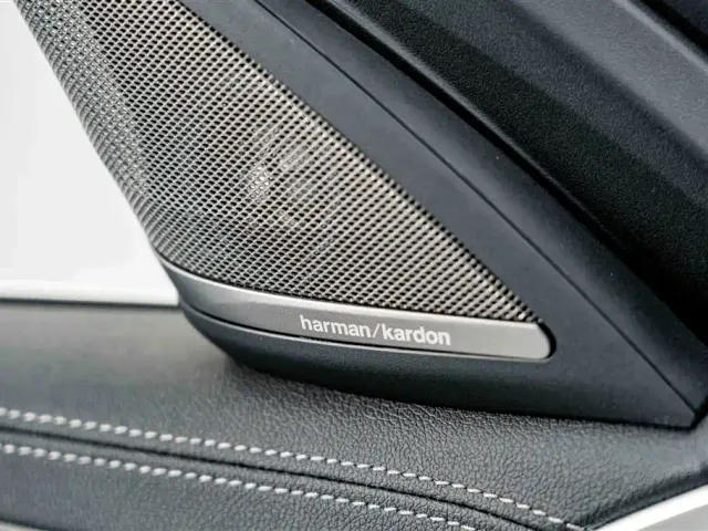 BMW 5 Series — Фото автомобиля 16