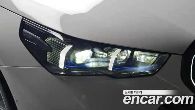 BMW 5 Series G60 — Фото автомобиля 7