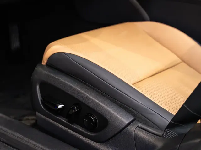 Lexus ES — Фото автомобиля 19