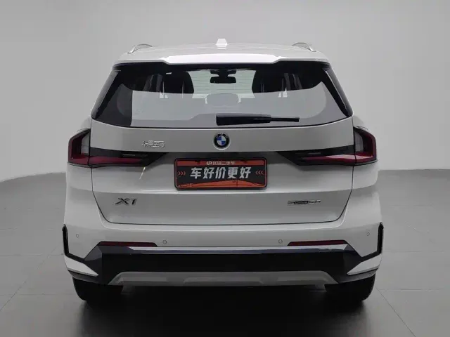 BMW X1 — Фото автомобиля 4