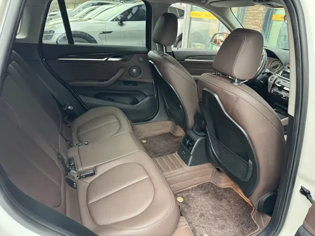BMW X1 — Фото автомобиля 19