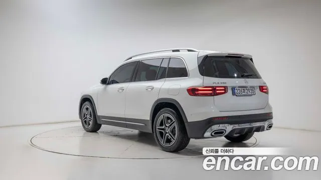 Mercedes-Benz GLB-Class X247 — Фото автомобиля 3