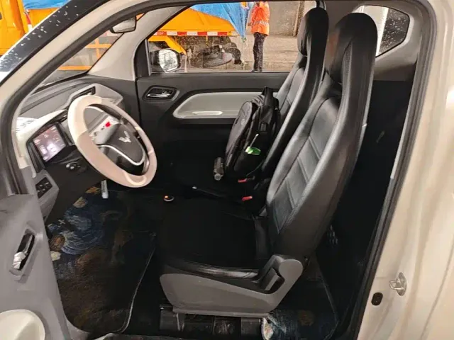 Wuling Hongguang Mini EV — Фото автомобиля 14