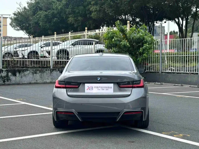 BMW i3 — Фото автомобиля 5
