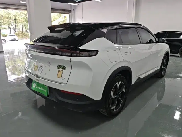Dongfeng Fengshen L7 — Фото автомобиля 6