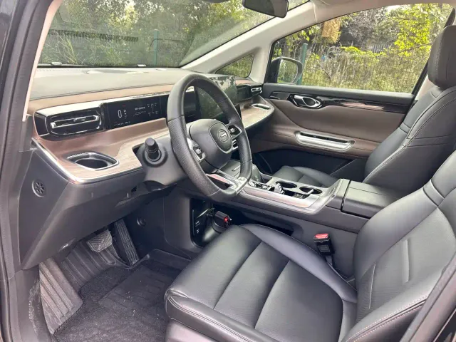 GAC Trumpchi E8 — Фото автомобиля 6