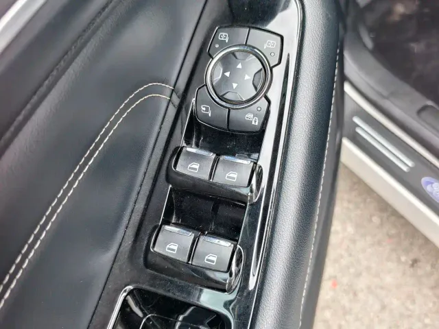 Ford Edge 2021 PLUS EcoBoost 245 FWD Luxury Sharp 7-seater — Фото автомобиля 10