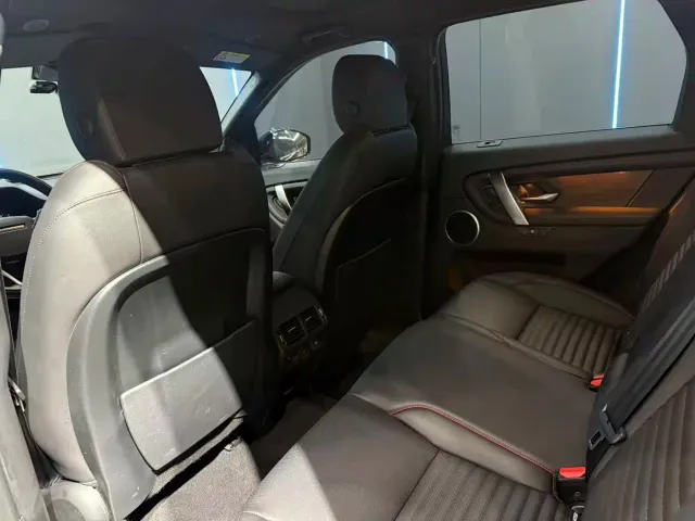 Land Rover Discovery Sport — Фото автомобиля 9