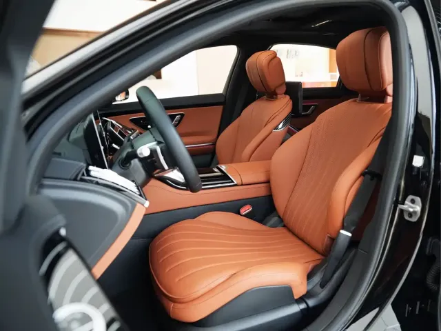 Mercedes-Benz S-Class — Фото автомобиля 14