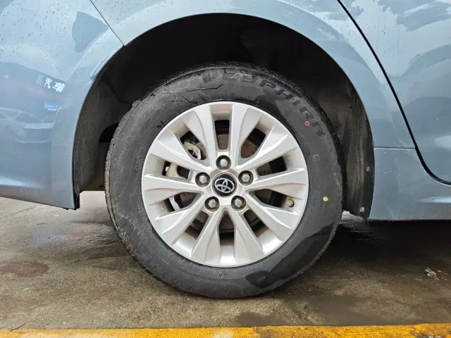 Toyota Corolla — Фото автомобиля 10