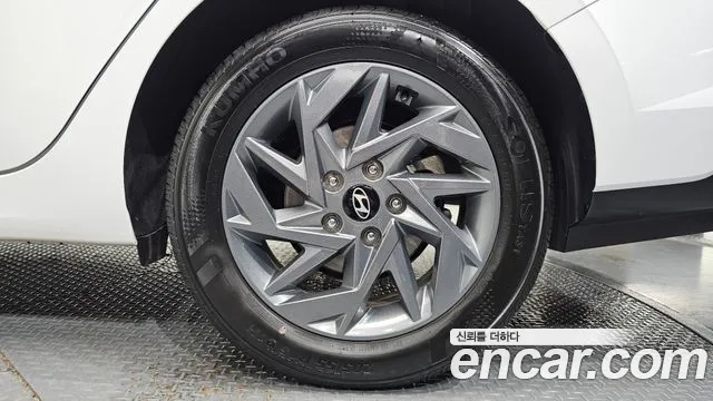 Hyundai Avante — Фото автомобиля 6