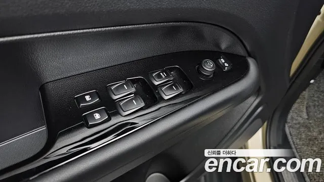 KG_Mobility_Ssangyong Rexton Новый Rexton Sport Дизель 2.2 4WD — Фото автомобиля 15
