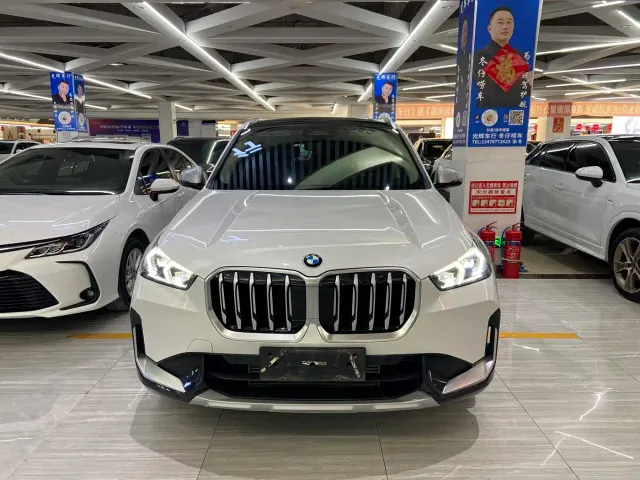 BMW X1 — Фото автомобиля 2