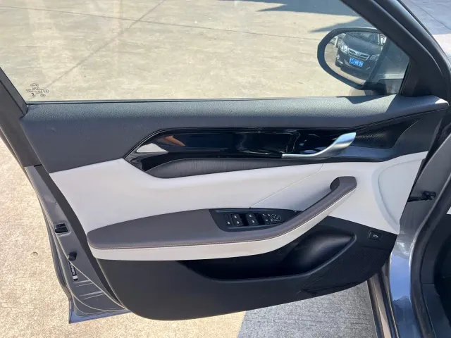 BYD Qin PLUS — Фото автомобиля 10