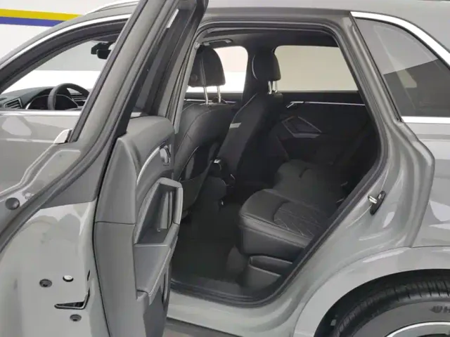 Audi Q3 — Фото автомобиля 11