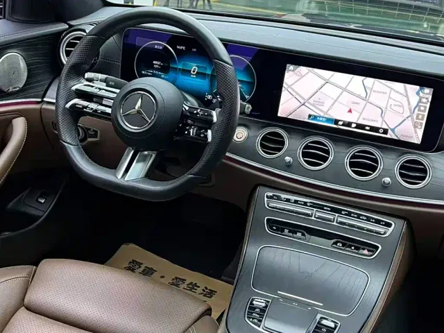 Mercedes-Benz E-Class — Фото автомобиля 16