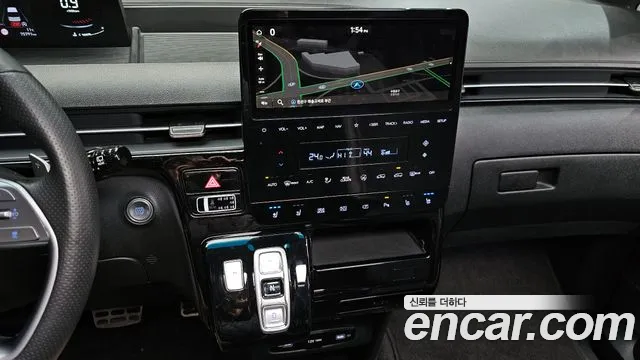 Hyundai Staria Staria 4WD Lounge 9 мест — Фото автомобиля 14