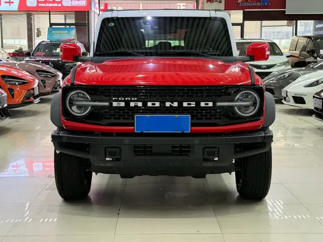Ford Bronco — Фото автомобиля 2