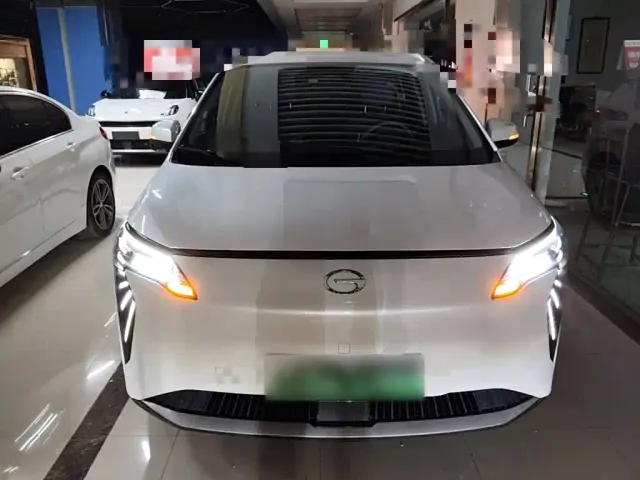 GAC Aion Y — Фото автомобиля 2