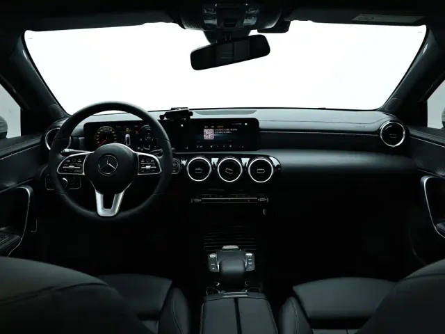 Mercedes-Benz A-Class — Фото автомобиля 13