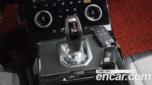 Land Rover Range Rover Evoque — Фото автомобиля 12
