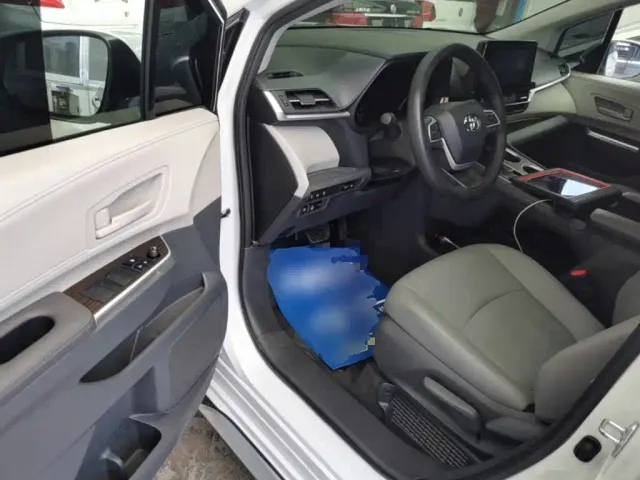 Toyota Granvia — Фото автомобиля 15
