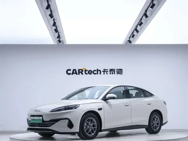 Фотография автомобиля — BYD Seal 06