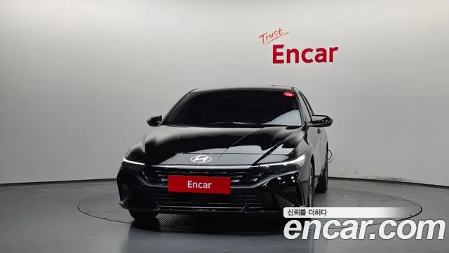 Hyundai Avante CN7 — Фото автомобиля 3