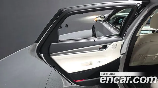 Hyundai Grandeur New — Фото автомобиля 14