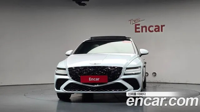 Genesis G80 RG3 — Фото автомобиля 3