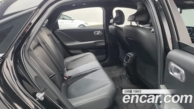 Hyundai Ioniq 6 — Фото автомобиля 17