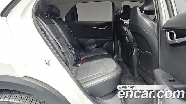 Kia Niro Niro (New) — Фото автомобиля 28
