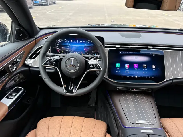 Mercedes-Benz E-Class — Фото автомобиля 9