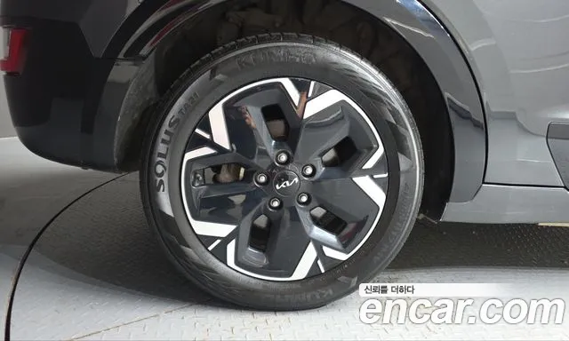 Kia Niro — Фото автомобиля 5