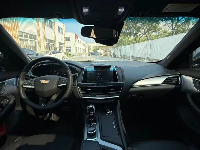 Cadillac CT5 — Фото автомобиля 4