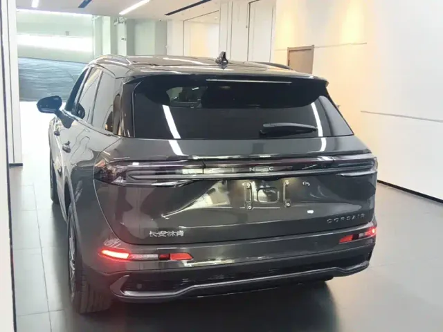Lincoln Corsair — Фото автомобиля 4