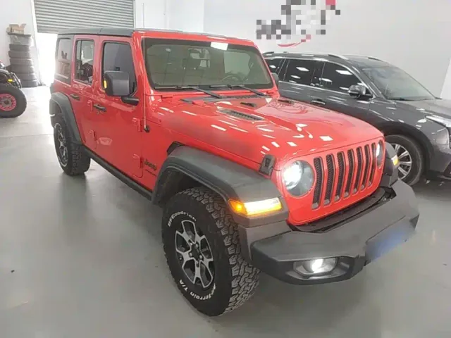 Jeep Wrangler — Фото автомобиля 3