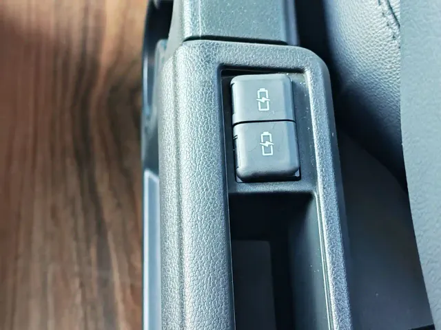 Toyota Sienna — Фото автомобиля 7