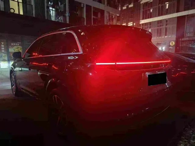 Li Auto L7 — Фото автомобиля 7