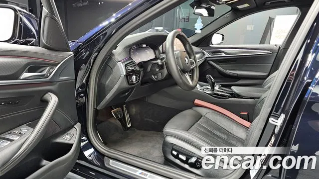 BMW 5-Series — Фото автомобиля 10